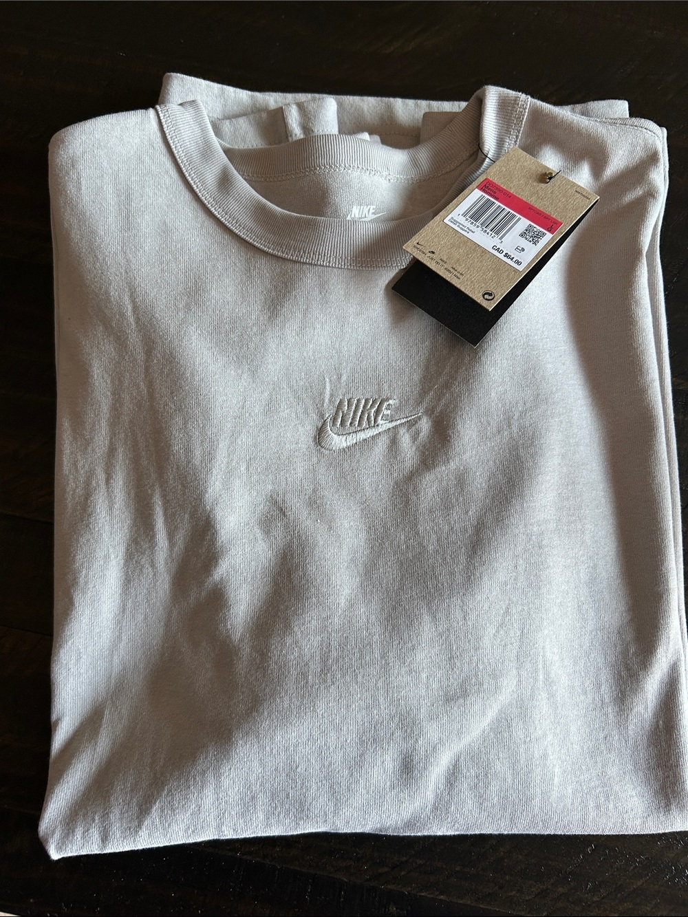 NEW Nike Men’s Crewneck Shirt in Light Gray